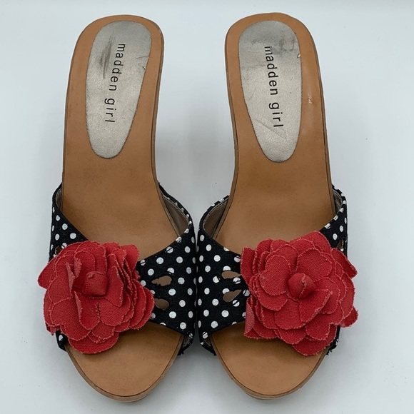 Madden Girl Shoes - Madden Girl polka dot and flower heels 3.5” heels light wear soles look great!
